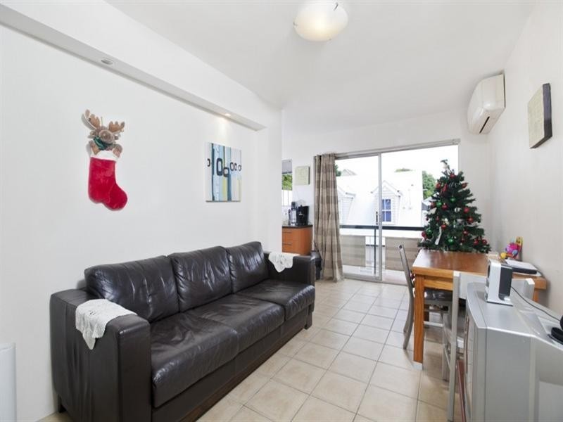 6/18 Wellington Street, Brisbane QLD 4000