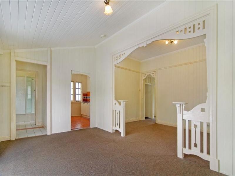 74 Bowman Parade, Bardon QLD 4065