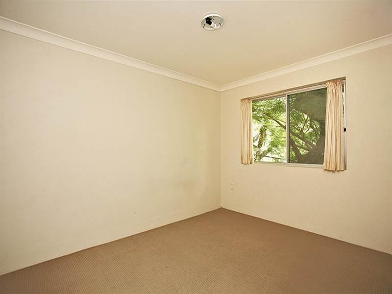 4/33 Glassey Street, Red Hill QLD 4059