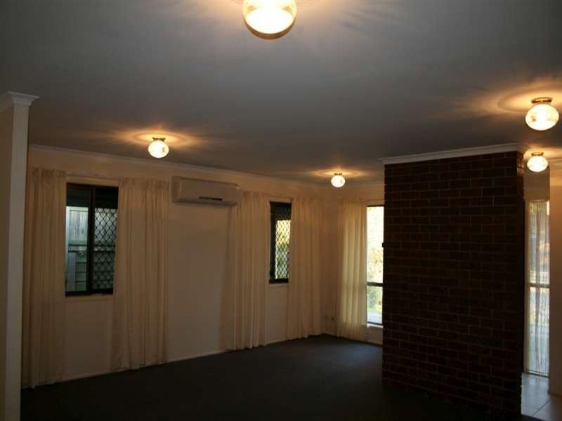 31 Wyndarra Street, Kenmore QLD 4069