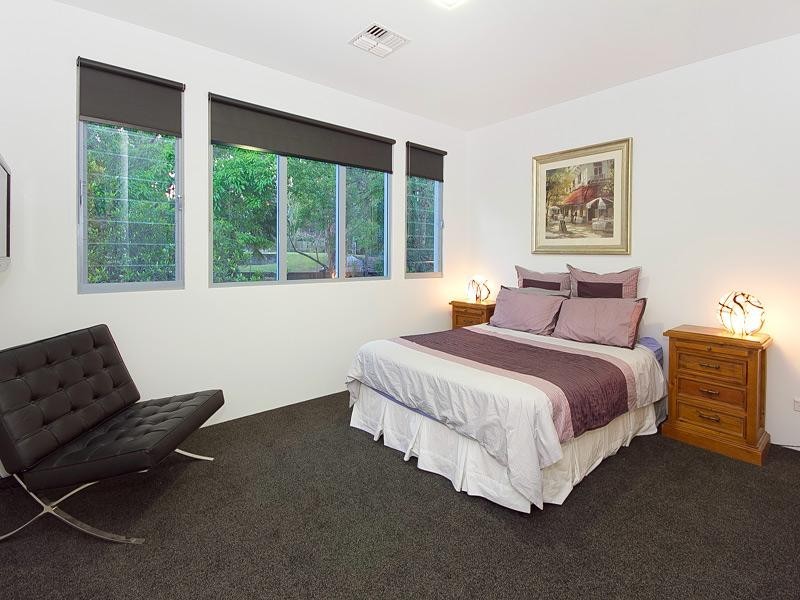 345 Simpsons Road, Bardon QLD 4065