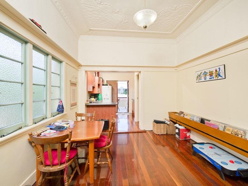 6 Hartfield Drive, Bardon QLD 4065