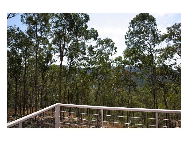 450 Gold Creek Road, Brookfield QLD 4069