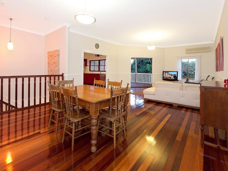 10 Dacca Street, Red Hill QLD 4059