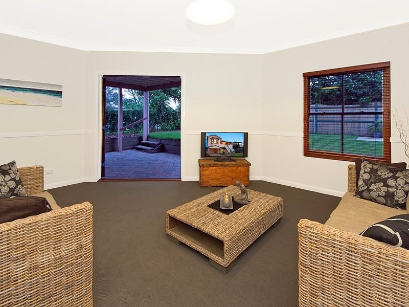 10 Dacca Street, Red Hill QLD 4059