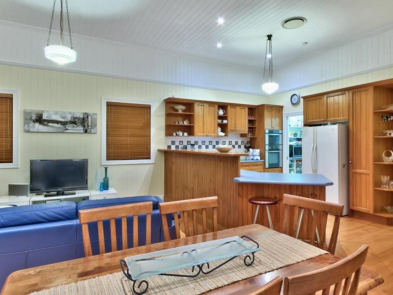 32 Queens Road, Hamilton QLD 4007