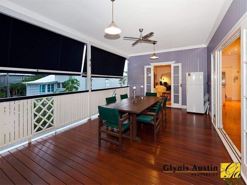 15 Primrose Terrace, Red Hill QLD 4059