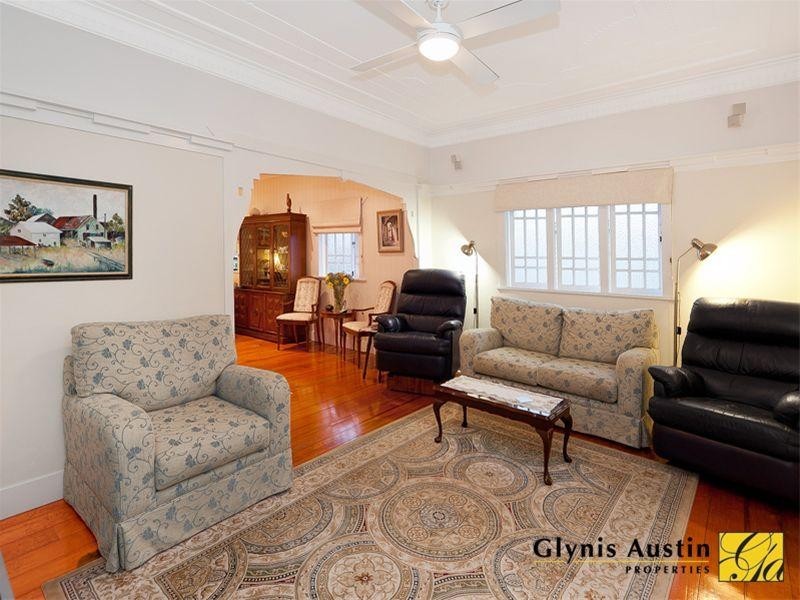 15 Primrose Terrace, Red Hill QLD 4059