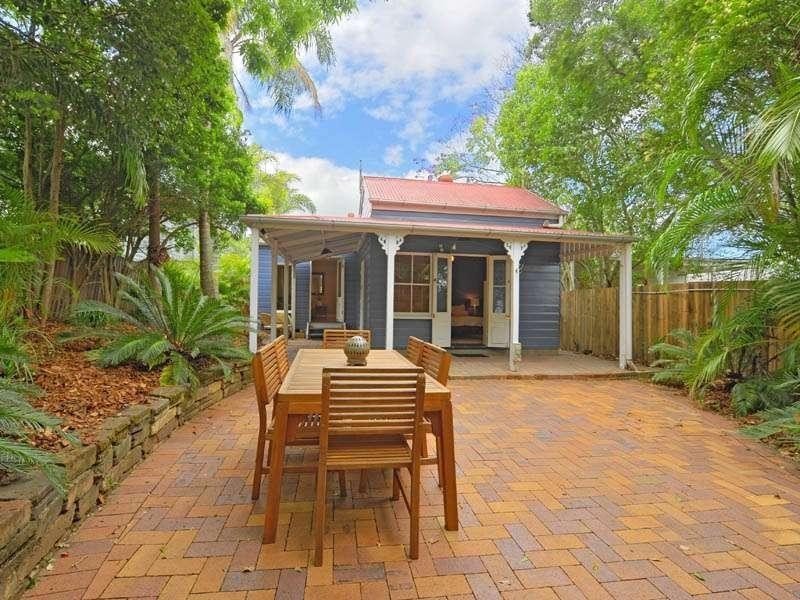 158 Arthur Terrace, Red Hill QLD 4059