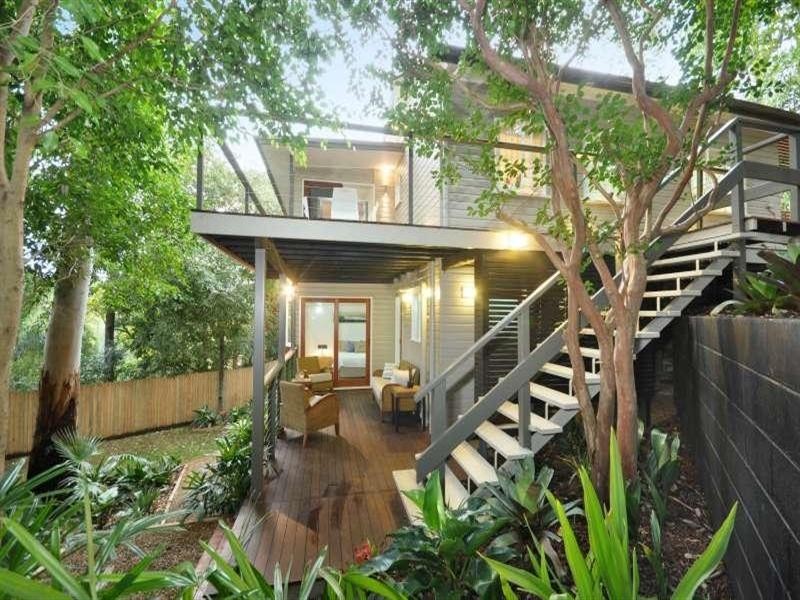 35 Barton Street, Bardon QLD 4065