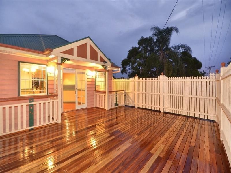 8 Ranley Grove, Paddington QLD 4064