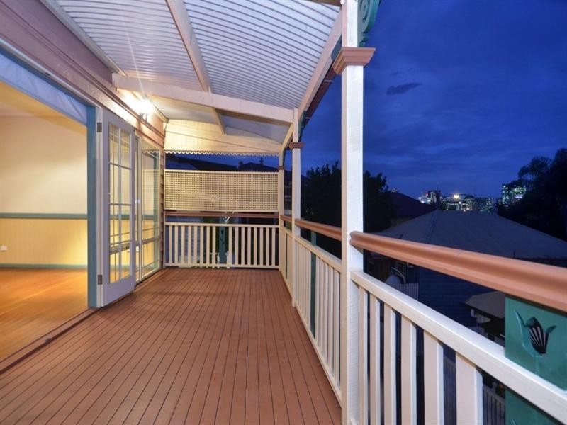 8 Ranley Grove, Paddington QLD 4064