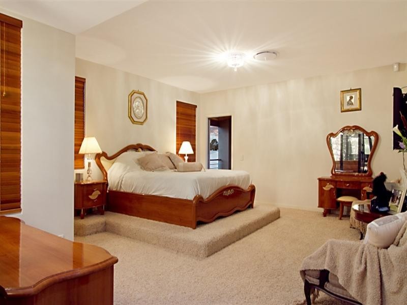 4 Cienna Place, Bridgeman Downs QLD 4035