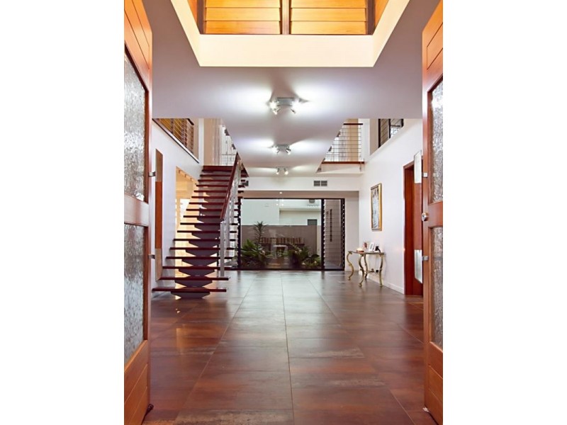 4 Cienna Place, Bridgeman Downs QLD 4035