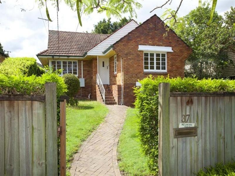 37 Howard Street, Grange QLD 4051
