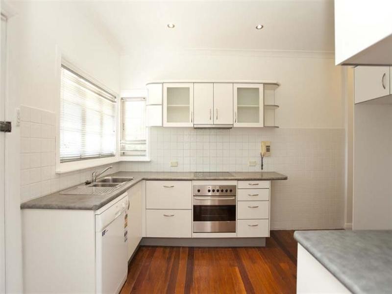 37 Howard Street, Grange QLD 4051