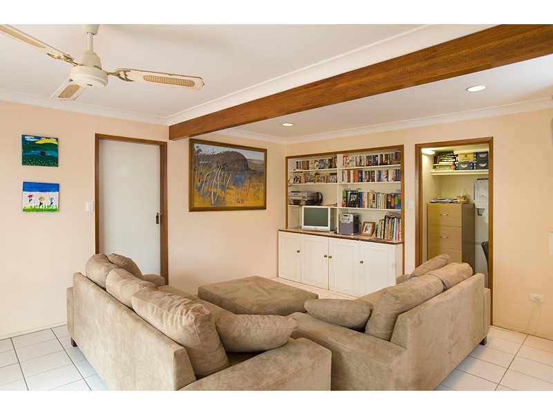 43 Broadmoor Street, Kenmore Hills QLD 4069