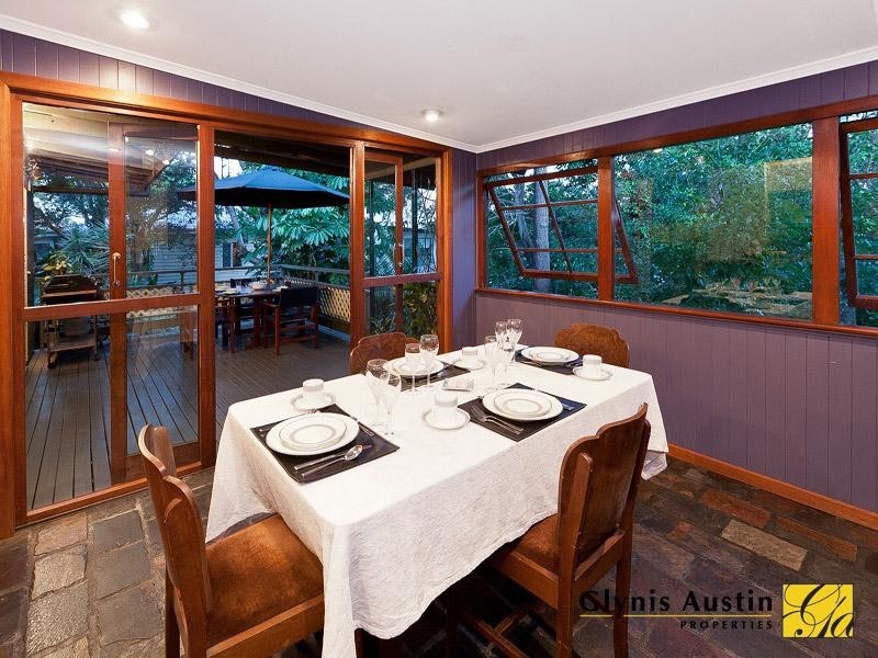 36 Stuartholme Road, Bardon QLD 4065