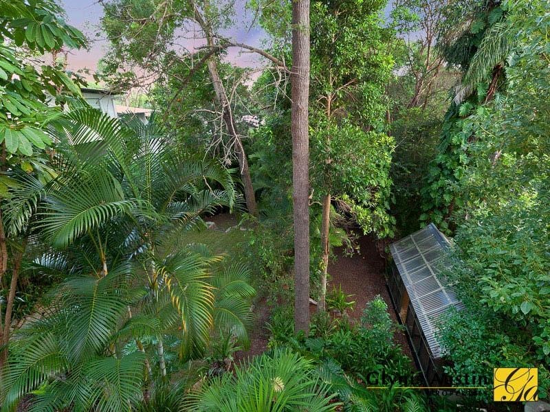 36 Stuartholme Road, Bardon QLD 4065