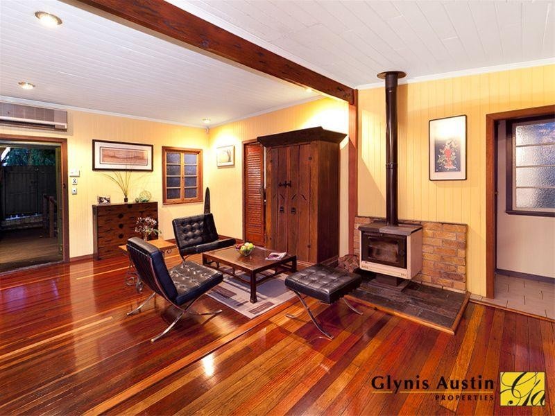 36 Stuartholme Road, Bardon QLD 4065