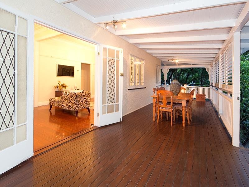 9 Bramble Terrace, Red Hill QLD 4059