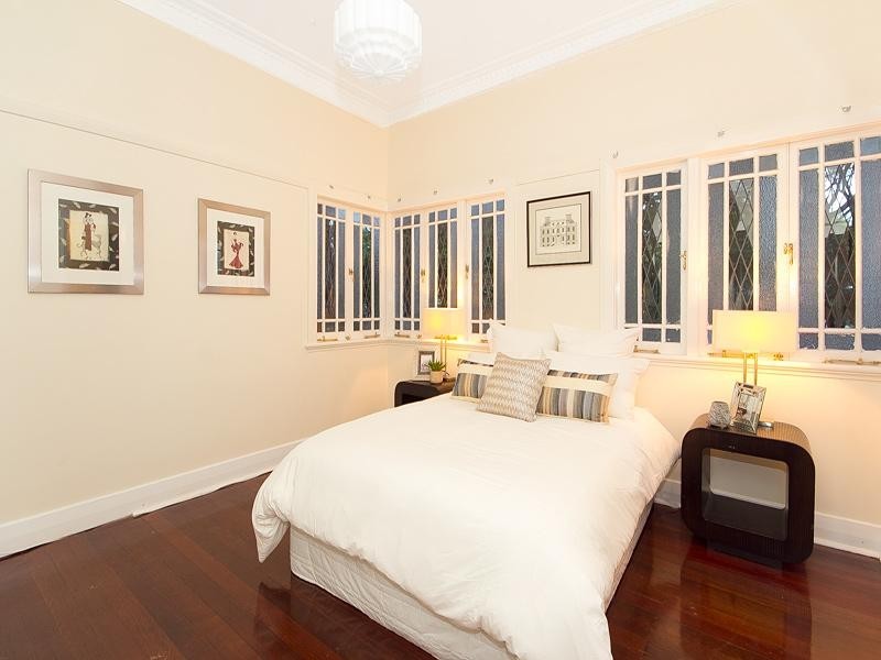 9 Bramble Terrace, Red Hill QLD 4059