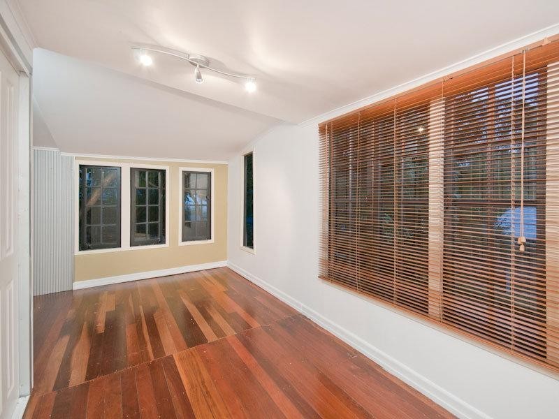 7 Carlyle Street, Red Hill QLD 4059