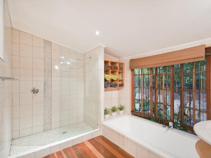 7 Carlyle Street, Red Hill QLD 4059