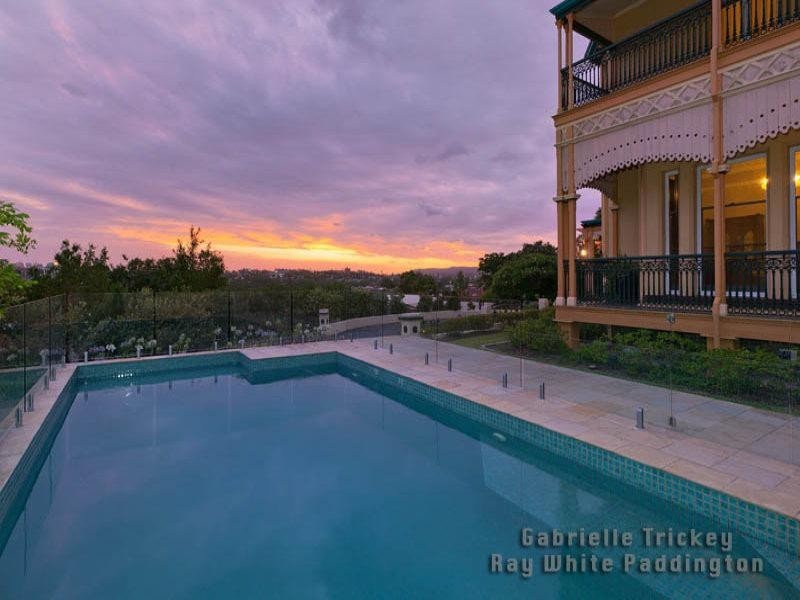 37 Seventh Avenue, Windsor QLD 4030