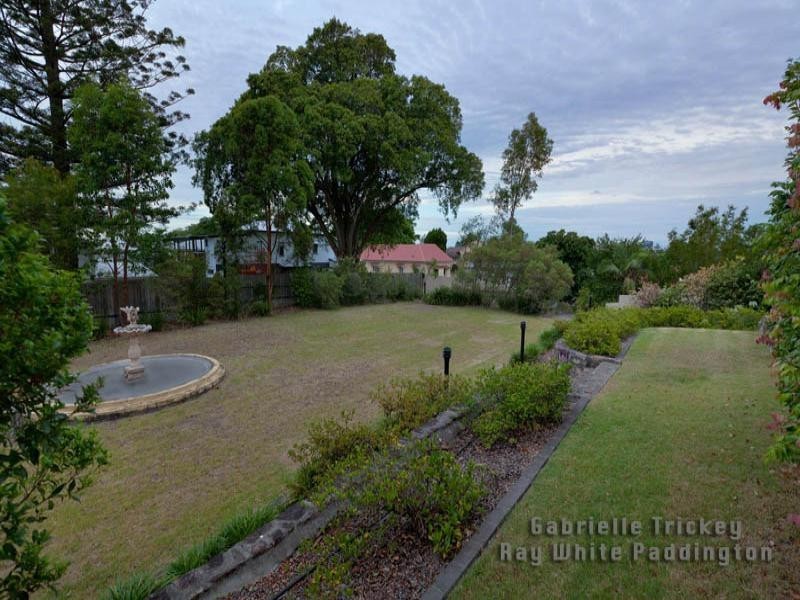 37 Seventh Avenue, Windsor QLD 4030