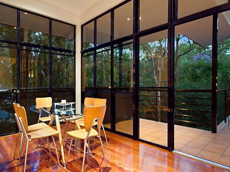 22 Satinwood Court, Bardon QLD 4065