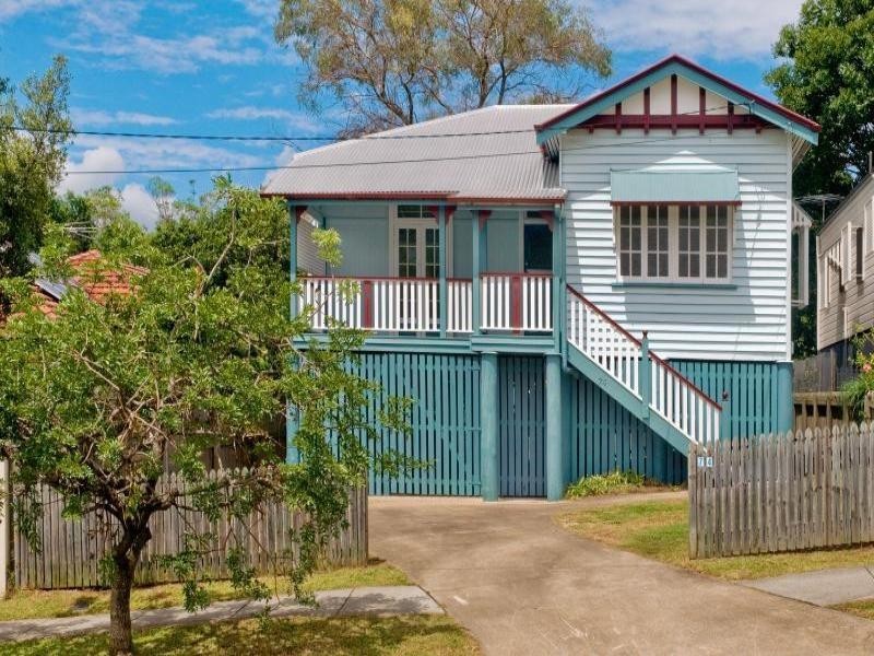 74 Bowman Parade, Bardon QLD 4065