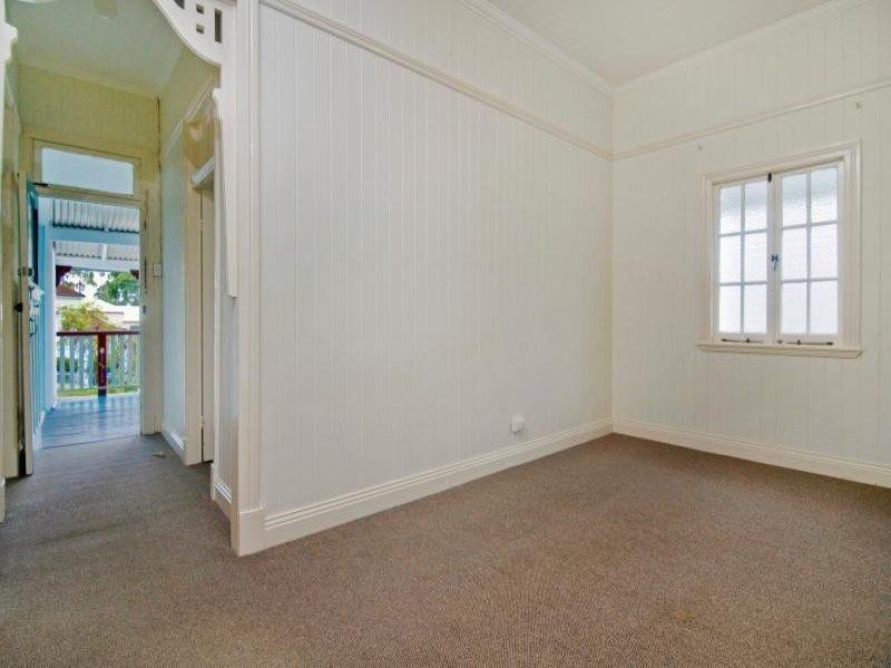 74 Bowman Parade, Bardon QLD 4065