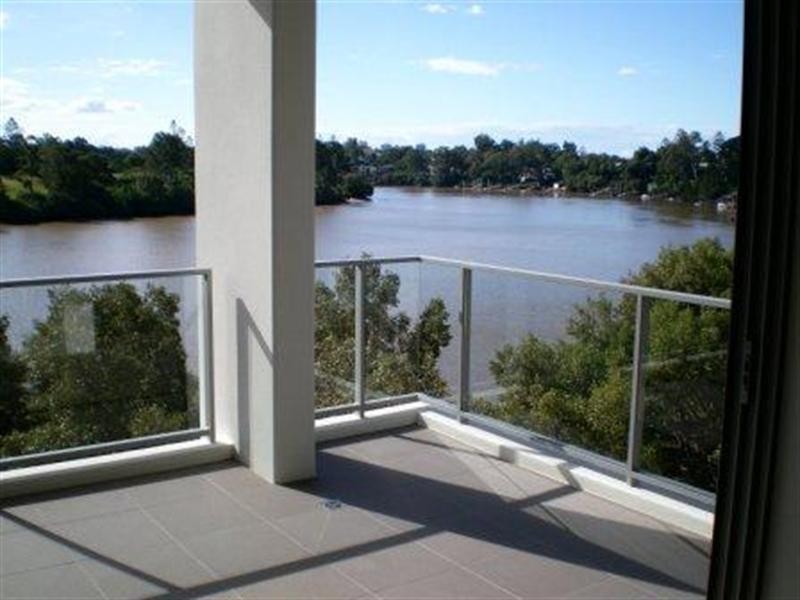 Tennyson QLD 4105