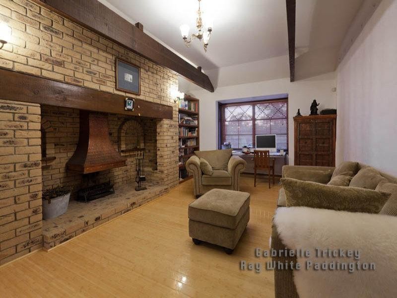 23 Mirbelia Street, Kenmore Hills QLD 4069