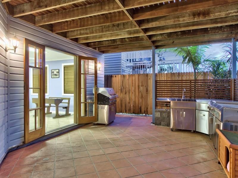 32 Queens Road, Hamilton QLD 4007