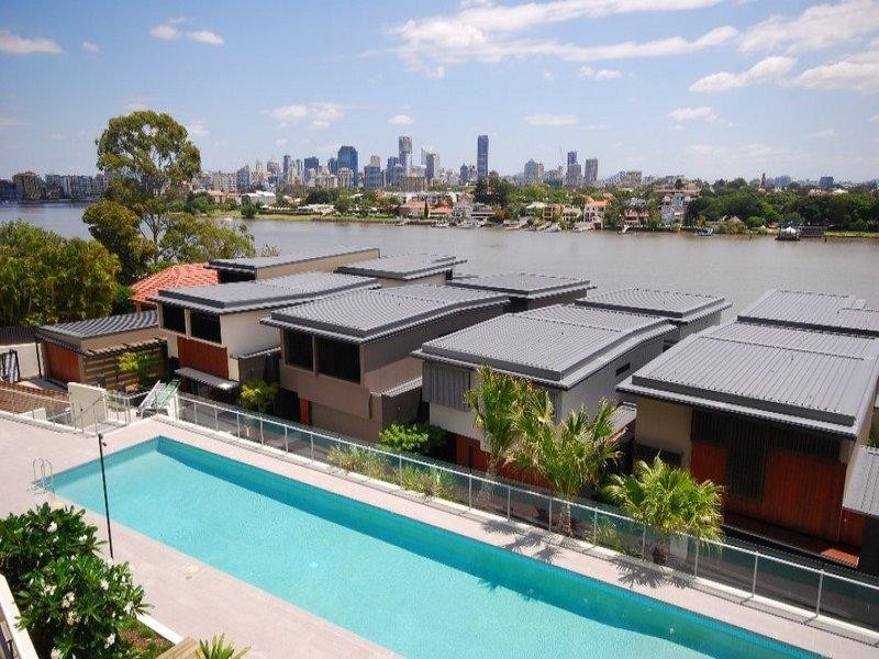 90 Wynnum Road, Norman Park QLD 4170