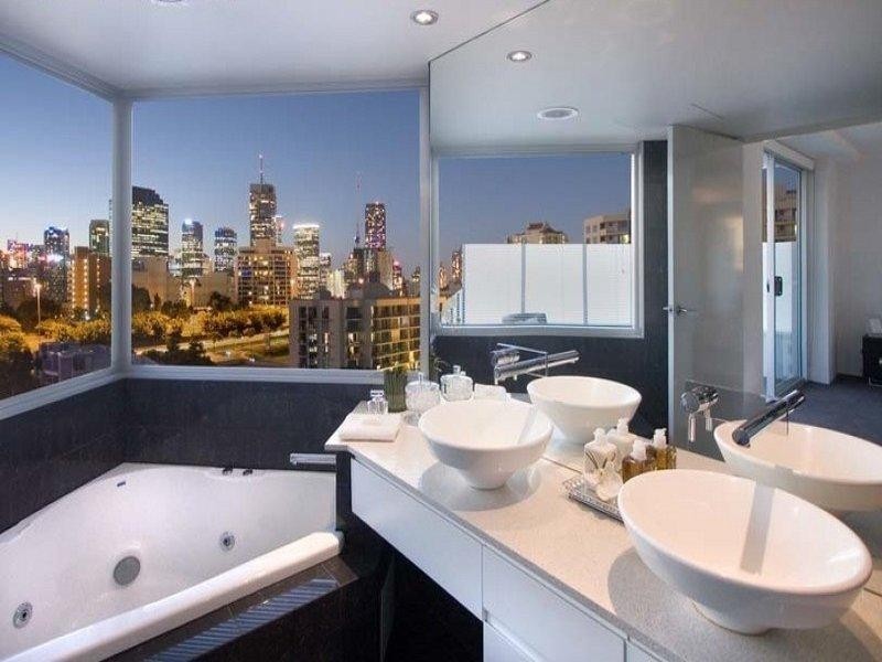 206/1 O’Connell Street, Kangaroo Point QLD 4169