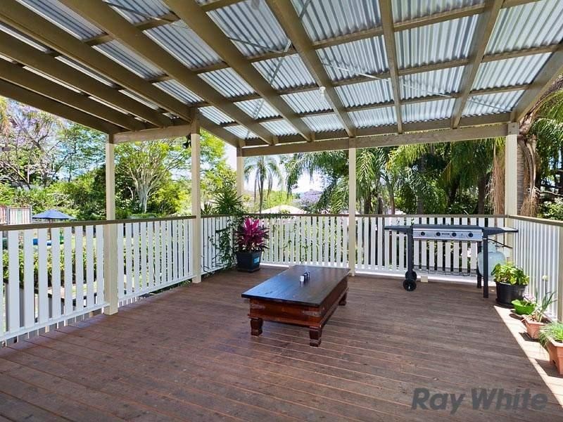 153 Jubilee Terrace, Bardon QLD 4065