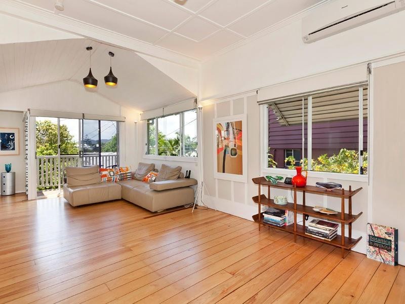 16 Zig Zag Street, Red Hill QLD 4059