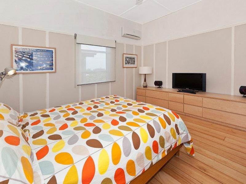 16 Zig Zag Street, Red Hill QLD 4059