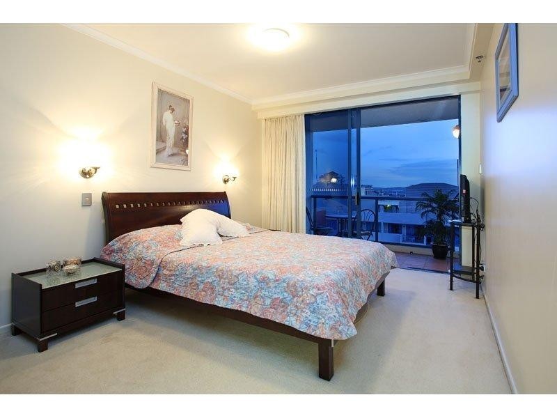 42 Ferry Street, Kangaroo Point QLD 4169