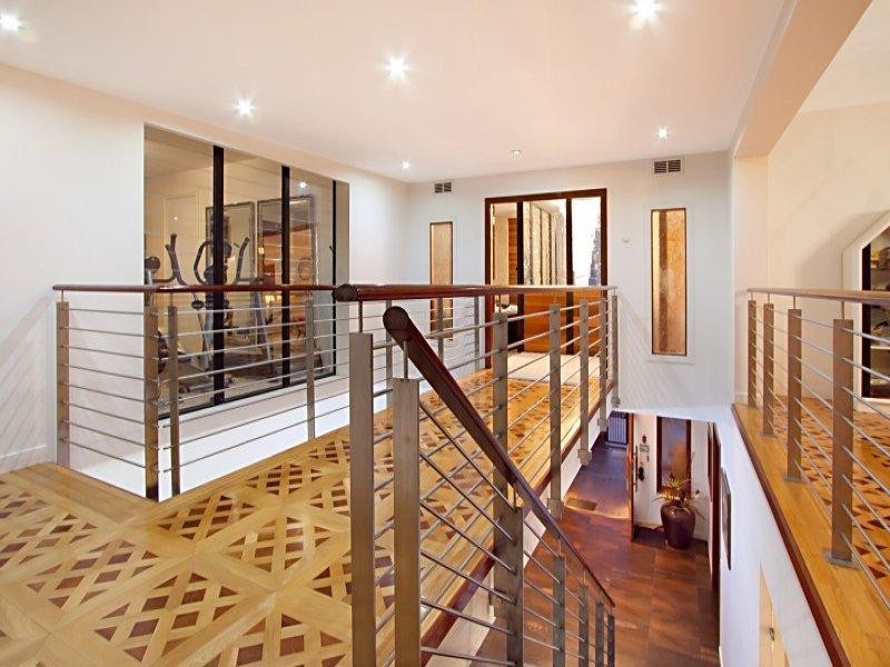 4 Cienna Place, Bridgeman Downs QLD 4035