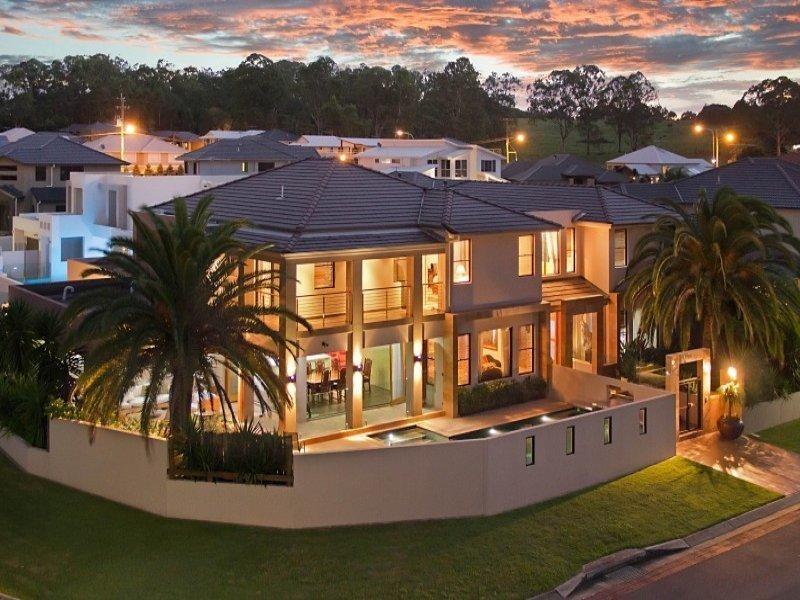 4 Cienna Place, Bridgeman Downs QLD 4035