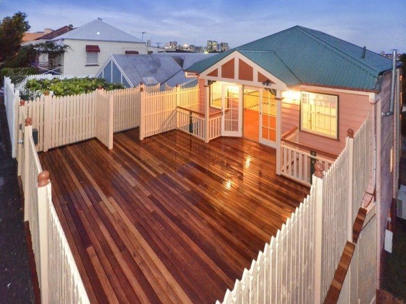 8 Ranley Grove, Paddington QLD 4064