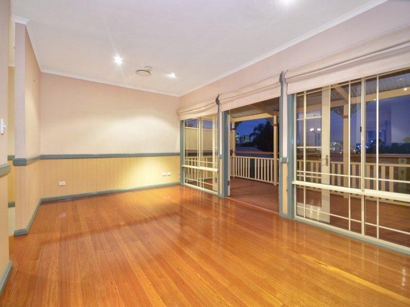 8 Ranley Grove, Paddington QLD 4064