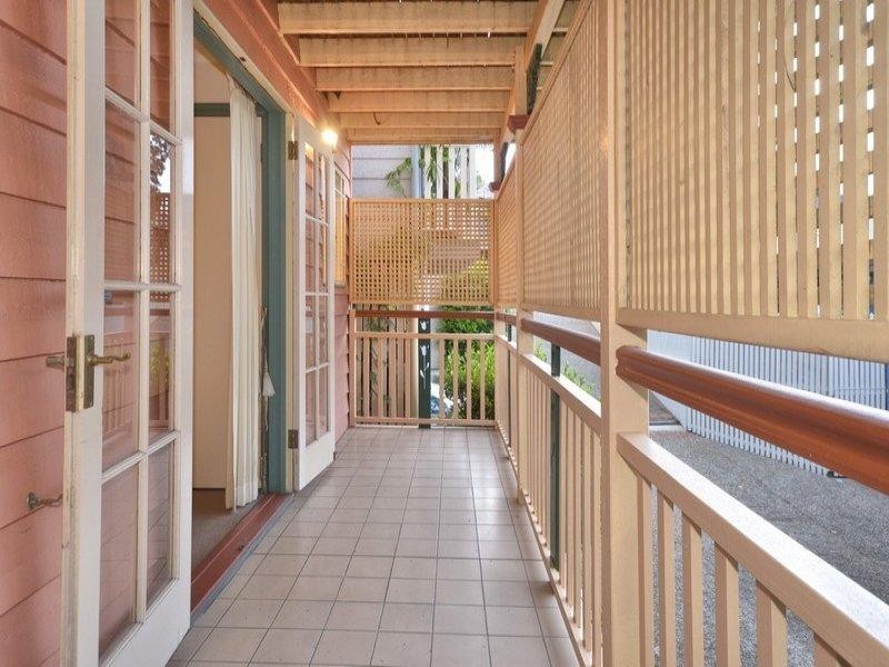 8 Ranley Grove, Paddington QLD 4064