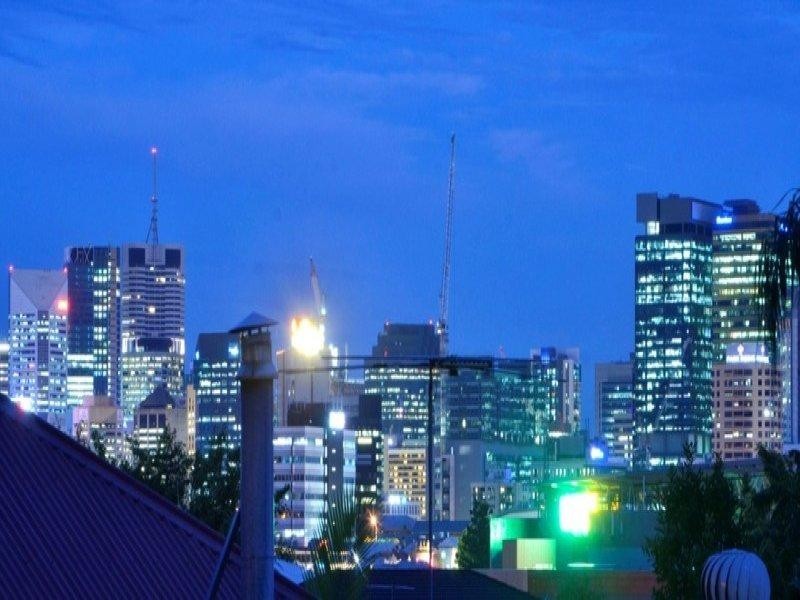 8 Ranley Grove, Paddington QLD 4064