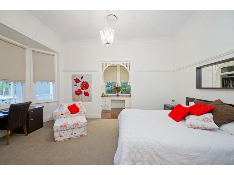 94 Gerler Street, Bardon QLD 4065