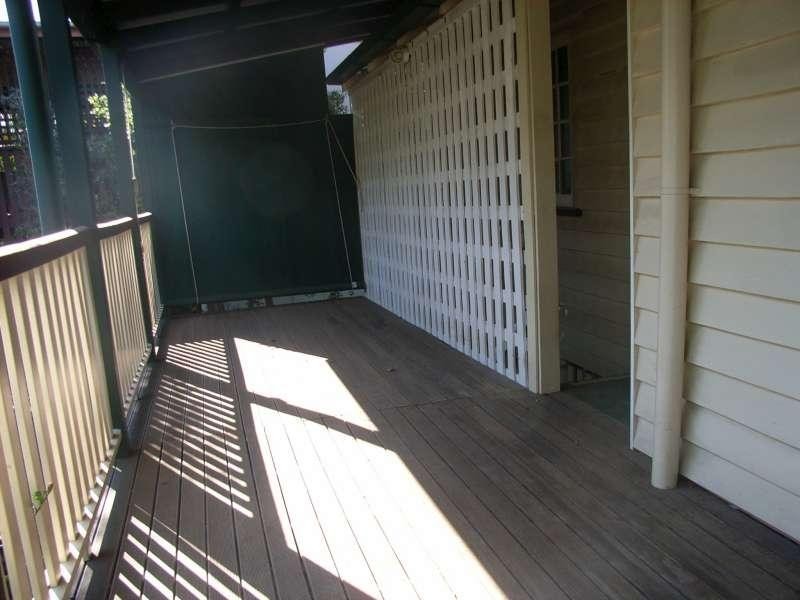 15 Leslie Street, Bardon QLD 4065